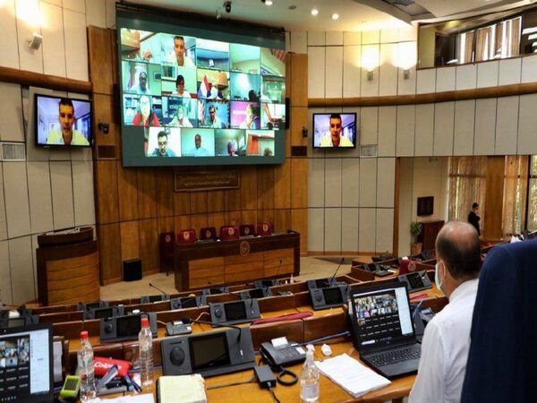 Convocan a representante de OPS para apurar vacunas