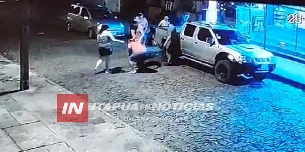 PERSONAS SE TOMARON A GOLPES FRENTE A UNA BODEGA DE ARROYO PORÁ - Itapúa Noticias