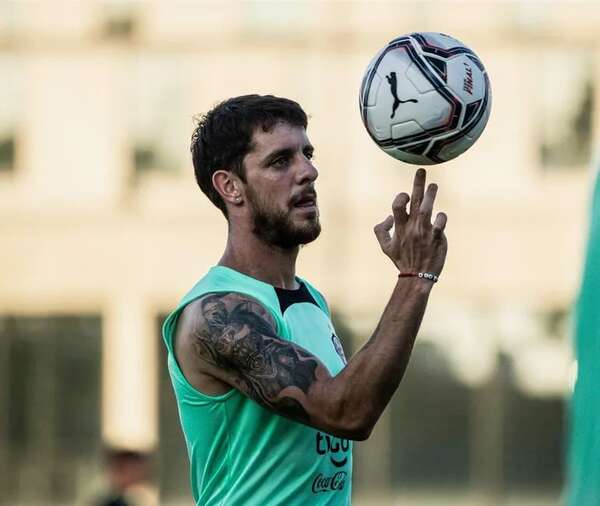 “Alejandro Silva era el único que fumaba en el vestuario” - Olimpia - ABC Color