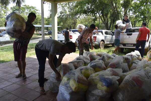 Pescadores aguardan subsidio por veda desde Yacyretá - Nacionales - ABC Color