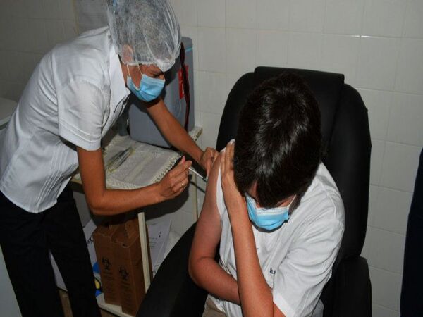 Mecanismo Covax enviará lotes de vacunas recién desde marzo