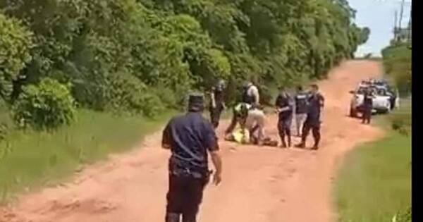 La Nación / Tras persecución y balacera, la Policía rescató al hombre que fue secuestrado en Misiones