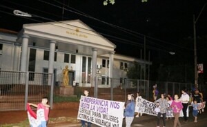 Marcha en CDE por el día contra la violencia hacia las mujeres