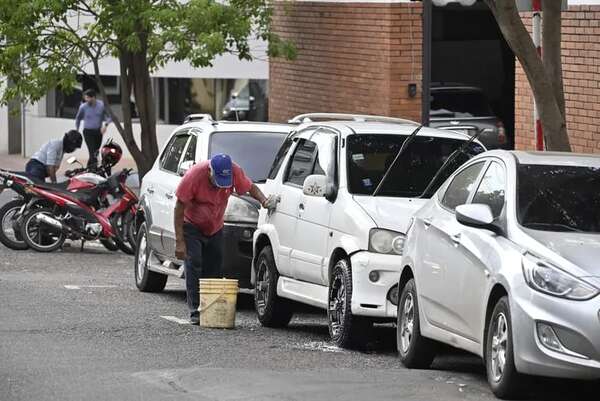 Estacionamiento tarifado: cuidacoches presentarán inconstitucionalidad - Nacionales - ABC Color