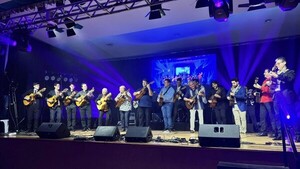 Asociación Paraguaya de Requintistas rindió homenajes a íconos del requinto nacional