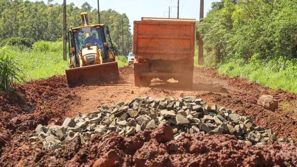 Tras fuerte temporal, caminos vecinales y rurales de Encarnación quedaron intransitables