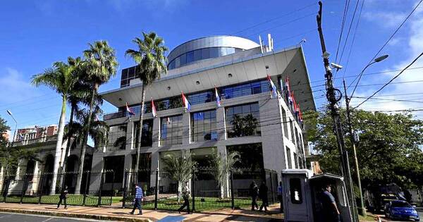 La Nación / Ingresan proyecto de Superintendencia de Jubilaciones