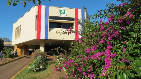 Mujer dio a luz en el piso del Hospital Nacional de Itauguá