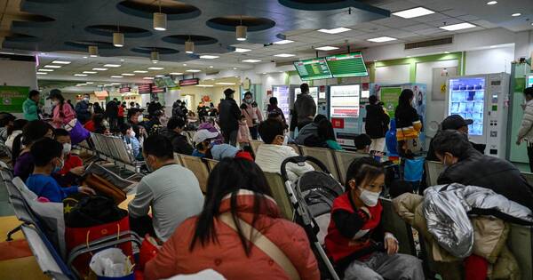 La Nación / Ola de neumonía en niños desborda hospitales en China