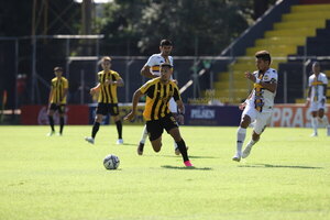 Versus / Guaraní mide a Trinidense soñando aún con la Copa Libertadores