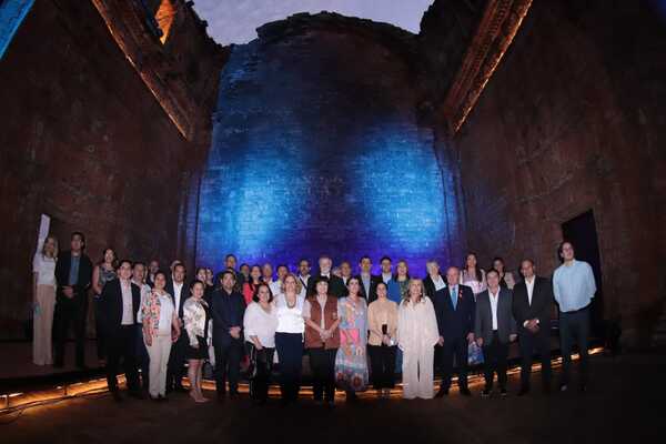 Gran fiesta cultural recordó 30 años de la declaración de las Misiones Jesuíticas como Patrimonio Mundial Unesco - .::Agencia IP::.