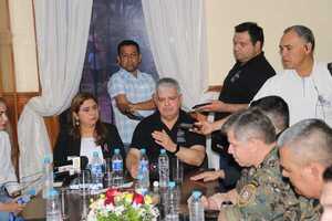 Diario HOY | Plana mayor de la Policía coordina acciones y escucha reclamos en Concepción