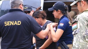 Senad traslada a Reyna, supuesta líder narcotraficante de Perú: Presumen que operaba en Paraguay