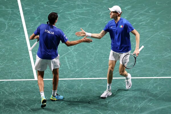 Versus / Italia elimina a Serbia y jugará final de Copa Davis contra Australia