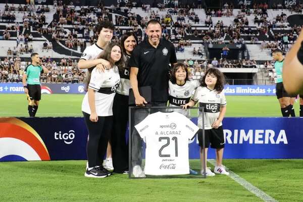 Emotiva despedida de Antolín Alcaraz en Para Uno - Olimpia - ABC Color