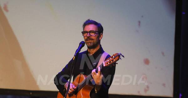 La Nación / Kevin y Liniers confirmaron su romance con el público local