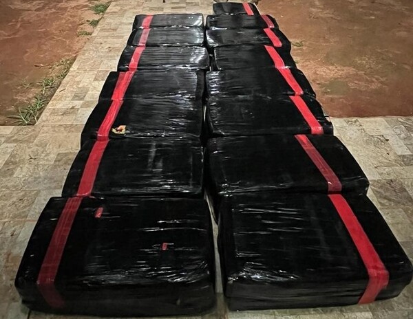 Incautan varios paquetes con más de 430 panes de marihuana en Canindeyú - Megacadena - Diario Digital
