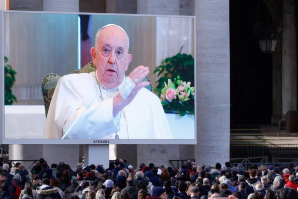 El papa Francisco reveló que tiene una “inflamación pulmonar” - Megacadena - Diario Digital