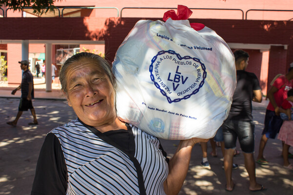 Diario HOY | Invitan a donar para que familias humildes pasen una Navidad más feliz y sin hambre