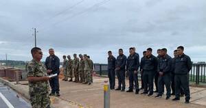 La Nación / Buzos argentinos se unen a la búsqueda de militar desaparecido en arroyo Lambaré