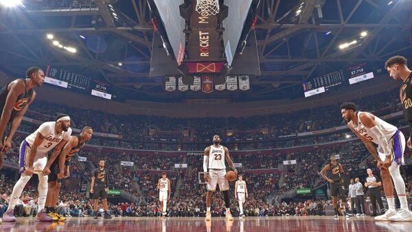 Mavericks sufren contra los Clippers y LeBron vuelve a reinar en Cleveland