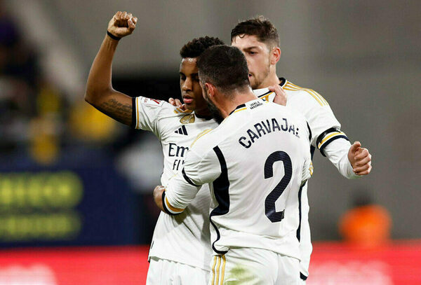 Versus / Guiado por el brasileño Rodrygo, el Real Madrid alcanza el liderato de LaLiga