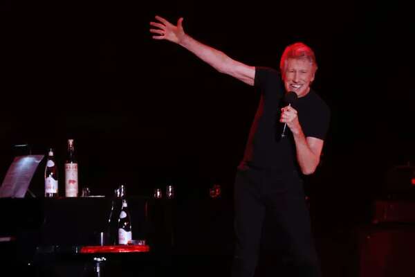 “Alto al genocidio”: Roger Waters da un potente show en Santiago y un crítico mensaje - Música - ABC Color