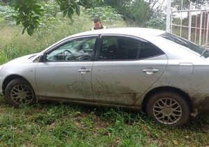Diario HOY | Tras persecución policial, abandonan vehículo con chapa robada en Ypané