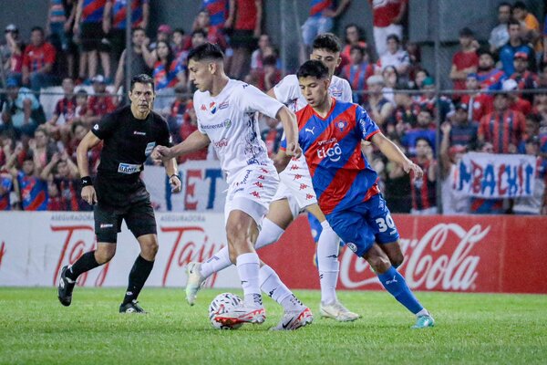 El Ciclón y la Academia empataron y le bastó a Cerro para ser subcampeón - La Tribuna