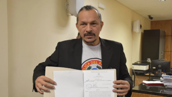 Juzgado negó permiso de jurar como senador a Mbururú
