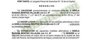 Funcionaria de Registros Públicos sospechosa de falsificar documentos accede a libertad ambulatoria 
