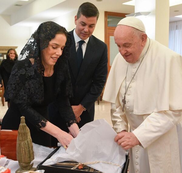 Primera visita de Peña al papa Francisco