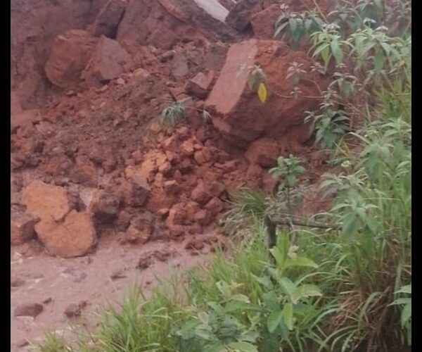 Puente se derrumba en Itakyry