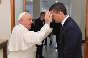 Peña with Pope Francis: "His spiritual guide inspires us to build a more solidarity Paraguay" - .::Agencia IP::.