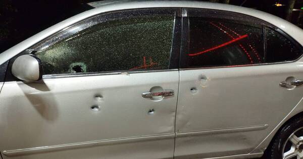 La Nación / Policía supone que ebrio habría baleado a dos autos en ruta, en zona de Iturbe