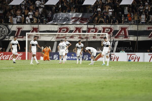 Versus / Olimpia pierde más de 1.300 millones de guaraníes por ir a la Sudamericana