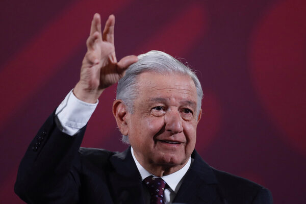 López Obrador tacha de "cónclave de la derecha" a la FIL de Guadalajara - MarketData