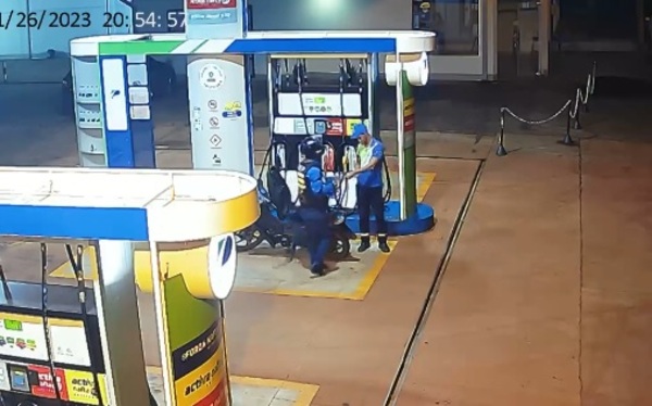 Diario HOY | CDE: primero llenó el tanque de su motocicleta y luego asaltó al playero