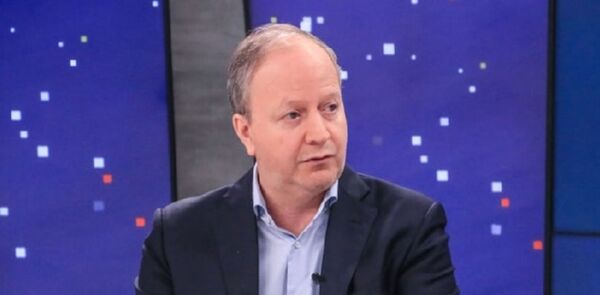 Carlos Fern谩ndez Valdovinos destaca esfuerzo del Gobierno en recuperar el poder adquisitivo de la gente - Revista PLUS