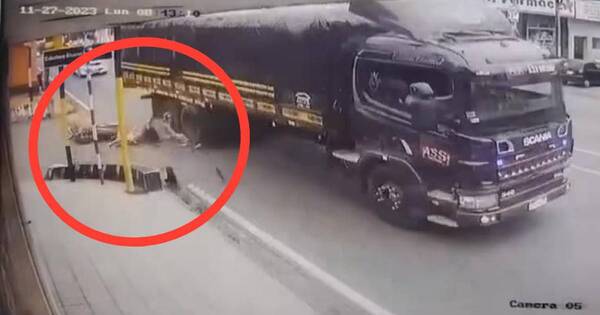 La Nación / Terrible accidente deja un fallecido y dos heridos en Itauguá