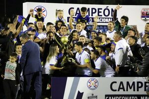 12 de Junio de Villa Hayes asciende a la división Intermedia