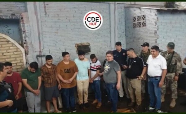 Persecución, tiroteo y 7 asaltantes detenidos, en barrio San Isidro