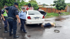 Presunto delincuente muere baleado tras un intento de asalto