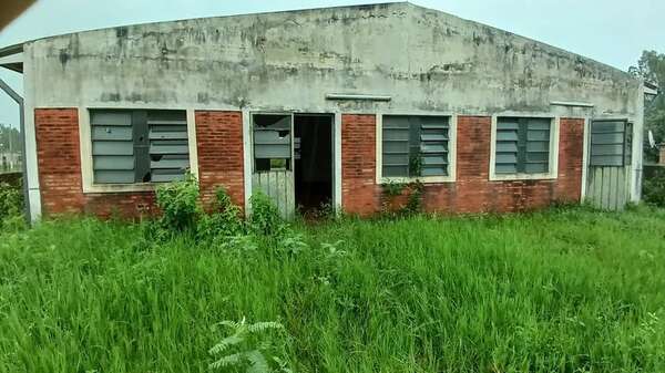 Centro comunitario indígena que costó G. 464 millones está abandonado - Nacionales - ABC Color