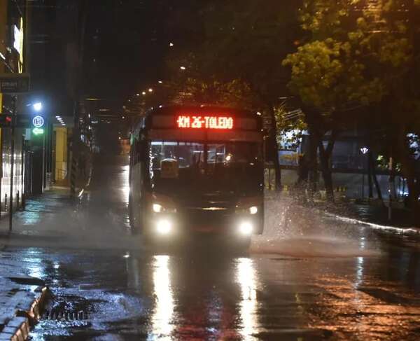 Ocho departamentos en zona de tormentas para esta noche - Clima - ABC Color