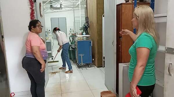 Funcionaria del Hospital Distrital de Capiatá denunció precarias condiciones de una sala de internaciones - Nacionales - ABC Color