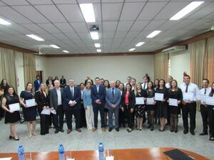Egresan 24 nuevos máster en Salud Pública - ADN Digital