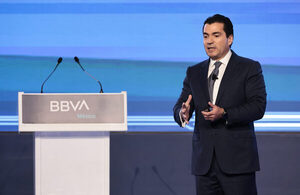 BBVA dice que México "no crece al ritmo que debería aunque mantendrá la inercia en 2024" - MarketData