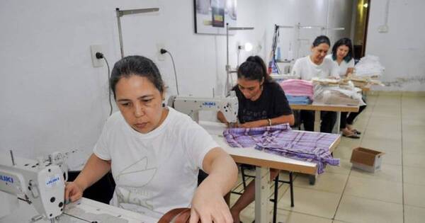 La Nación / Internas elaboran regalos empresariales para fin de año