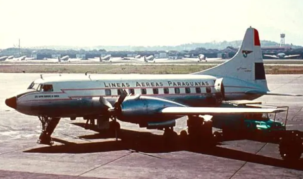 Avión de LAP es restaurado en homenaje a Marcelo Pecci